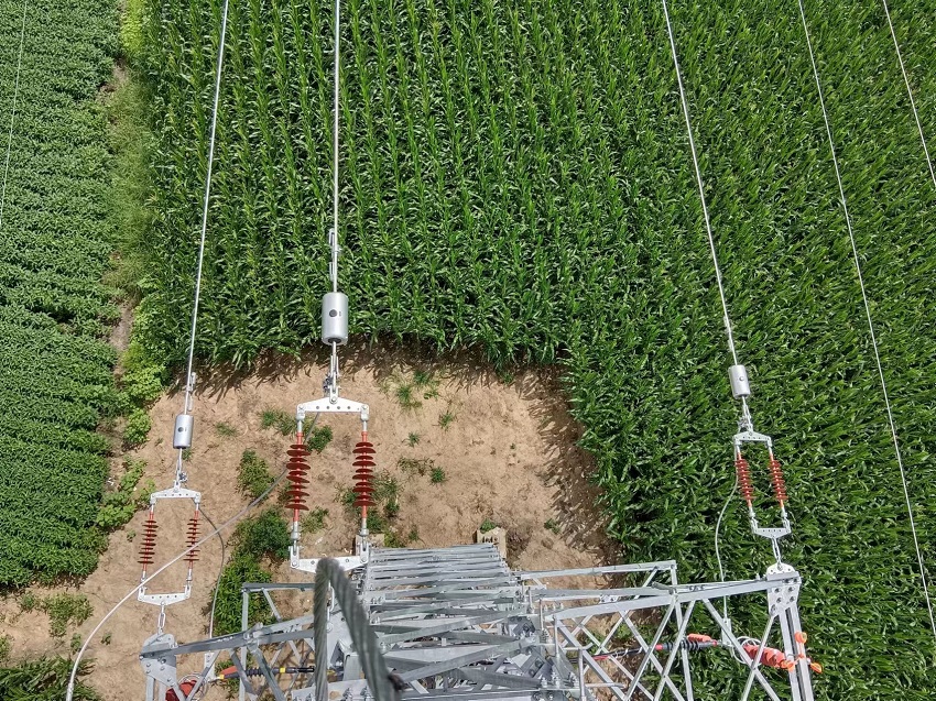 甘肅電力部門采用輸電線路分布式故障診斷在線監測裝置：捕捉故障行波，精準定位問題