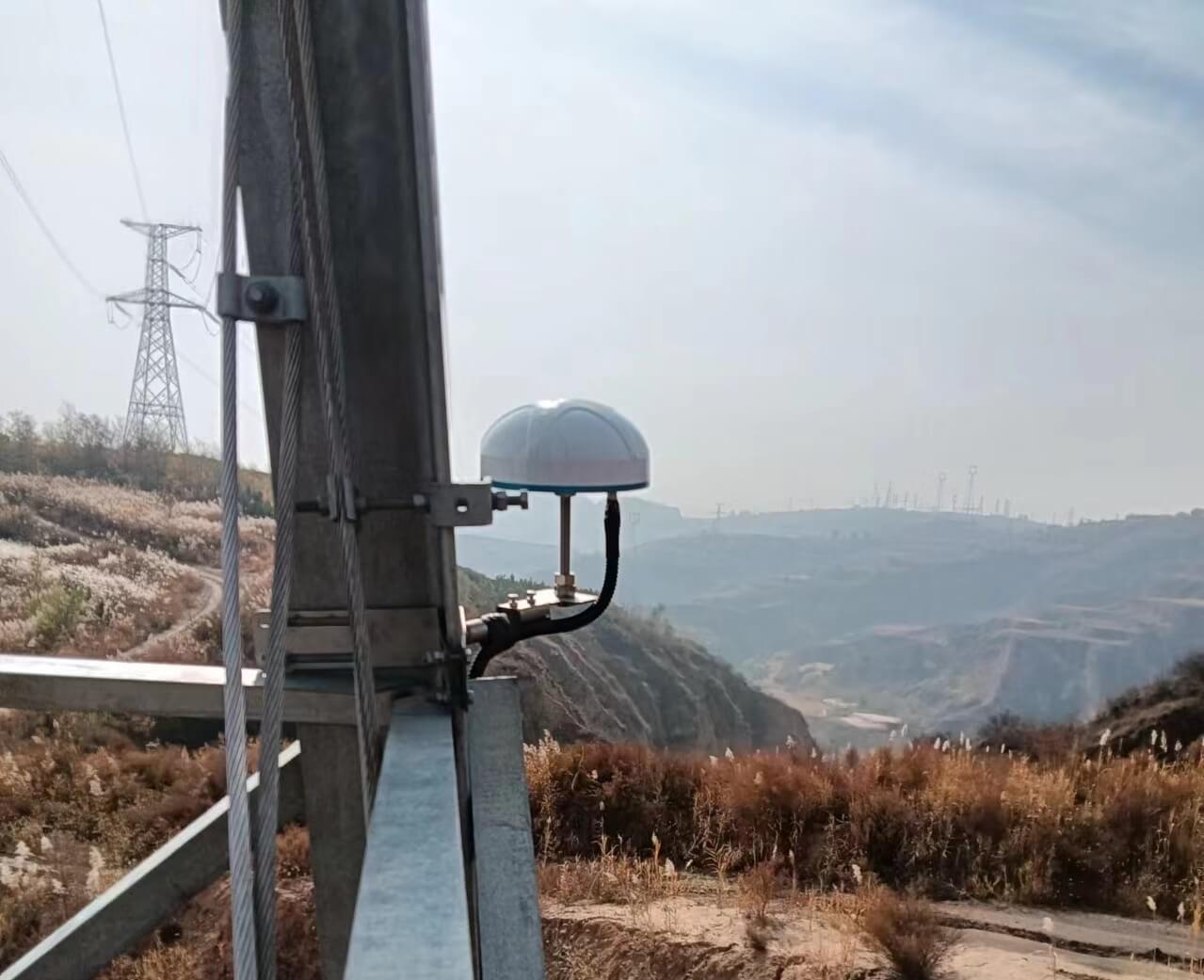 電力北斗桿塔傾斜監測裝置