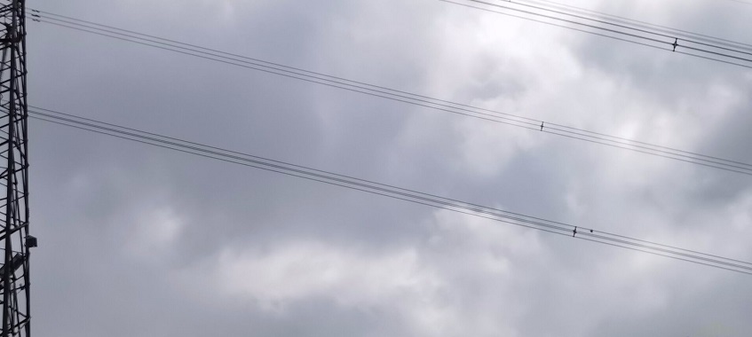 輸電線路多參數融合智能舞動在線監測裝置